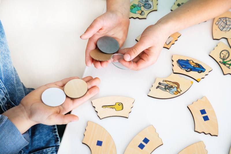 Beleduc TECHNICO Puzzle XL Materiály