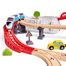 Hape Box s dřevěnými kolejemi